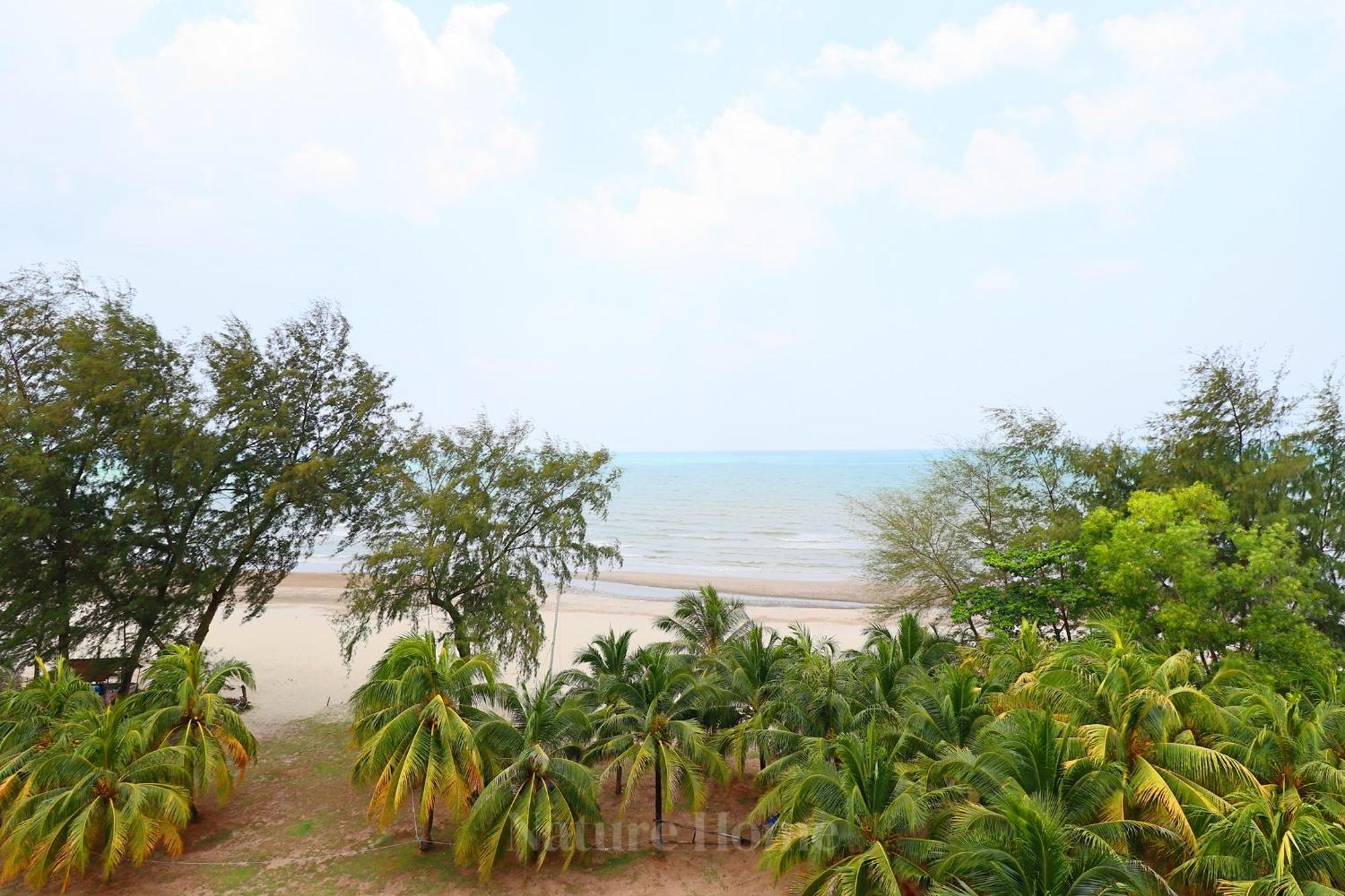 Nature Home 2 - Swiss Garden Resort Residences Beachfront Villa Kuantan Dış mekan fotoğraf